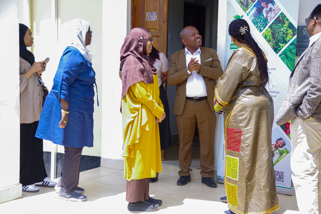 Fresh Field Manyatta Company We are grateful to God for having the opportunity to be visited by the Presidential Committee on gender issues led by the Honorable Angellah Kairuki, Advisor to the President of the United Republic of Tanzania, accompanied by Mrs. Sauda Msemo, Deputy Governor of the Central Bank of Tanzania and other committee members