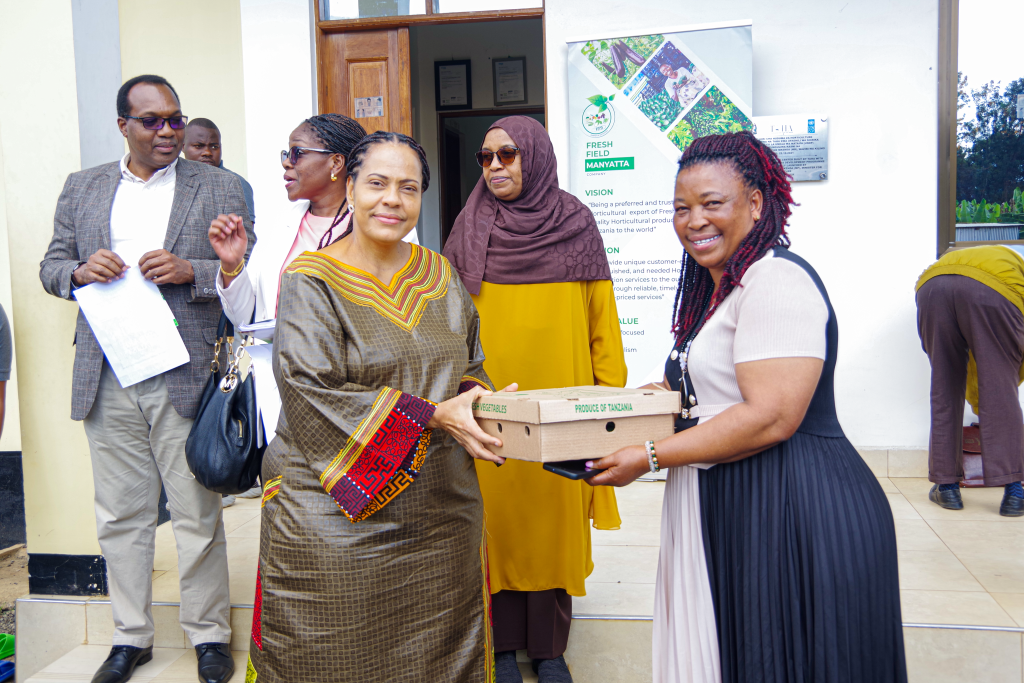 Fresh Field Manyatta Company We are grateful to God for having the opportunity to be visited by the Presidential Committee on gender issues led by the Honorable Angellah Kairuki, Advisor to the President of the United Republic of Tanzania, accompanied by Mrs. Sauda Msemo, Deputy Governor of the Central Bank of Tanzania and other committee members #2024